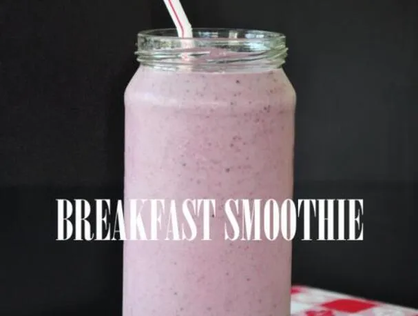 4 ainesosan aamiaissmoothie
