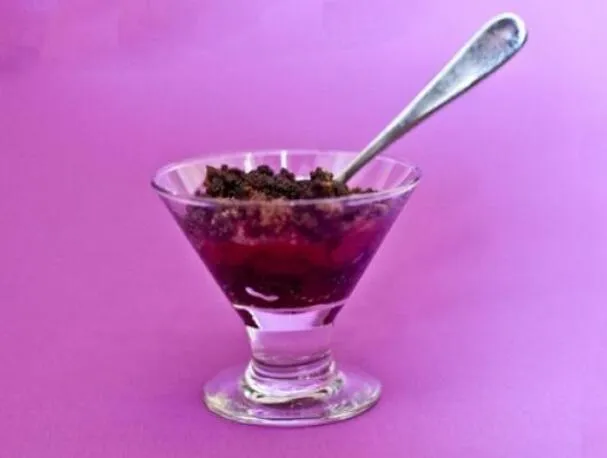 Vadelmamutakakku Xocai Healthy Chocolate -suklaalla