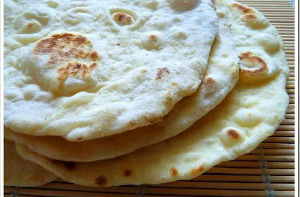 Naurettavan helppo naan