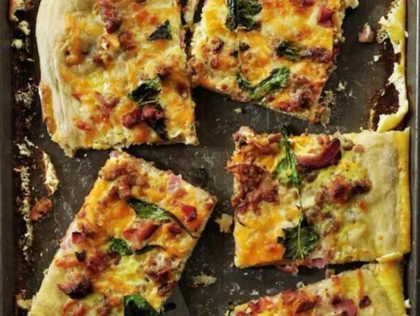 Peltipannu-aamiaispizza